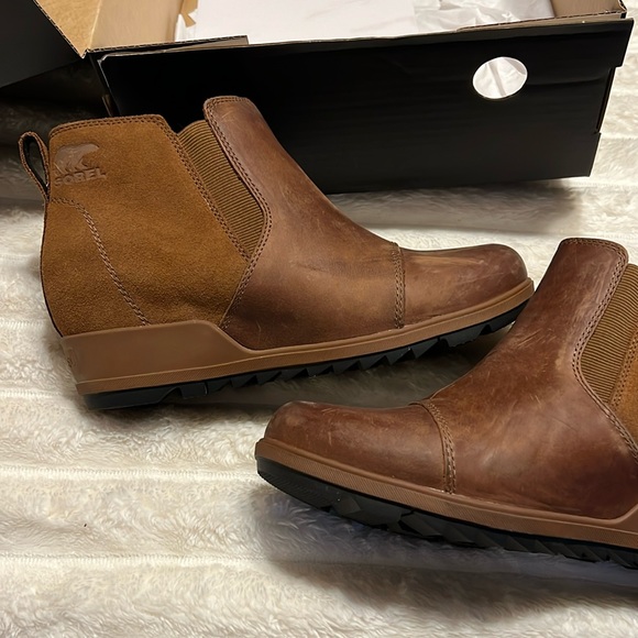 Only worn a couple times - Picture 1 of 2